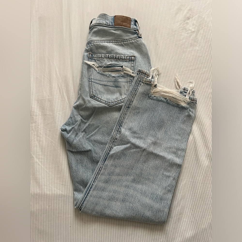 American eagle highest rise 90’s boyfriend jeans